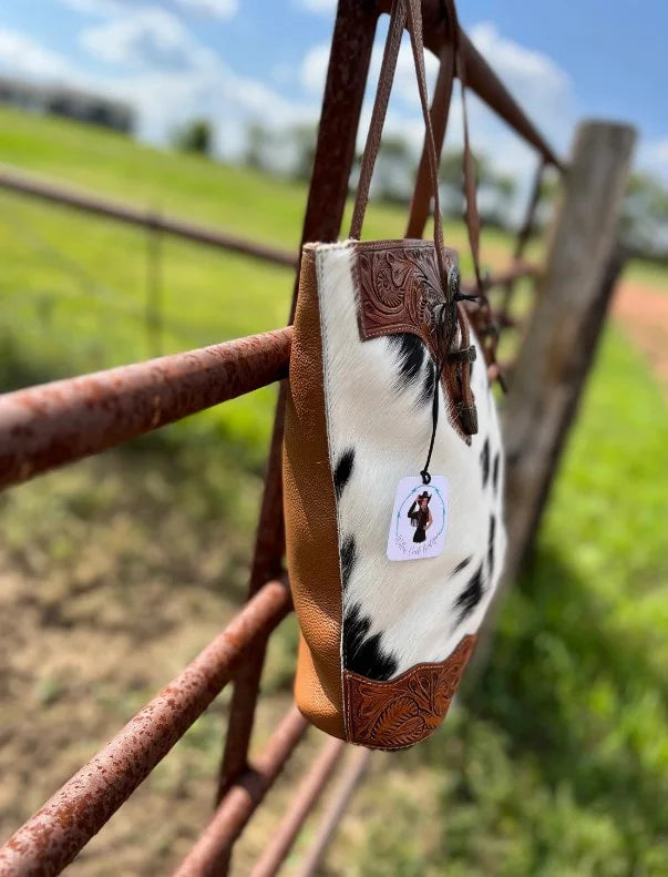 Cowhide Buckle Purse