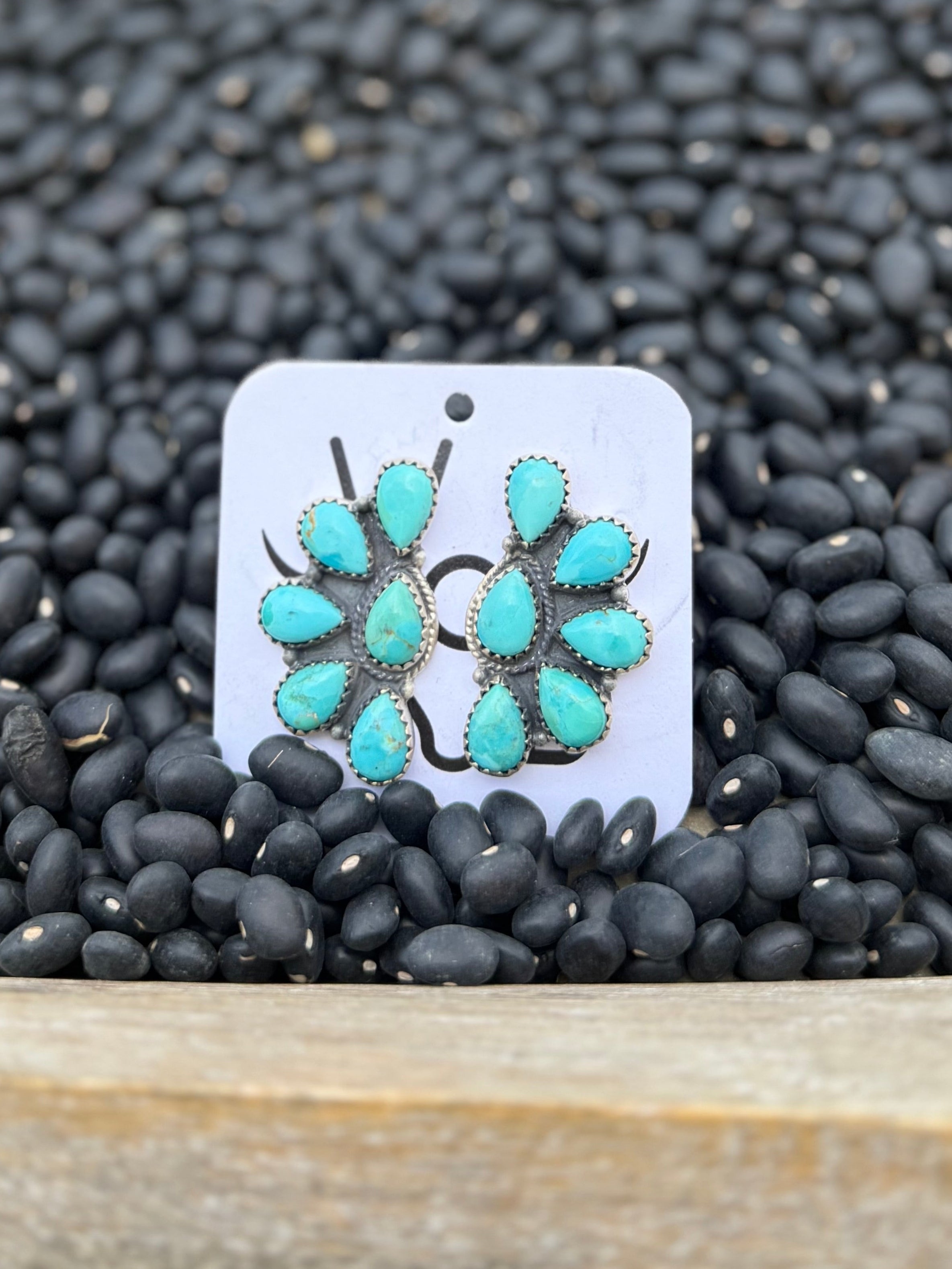 Kingman half cluster earrings