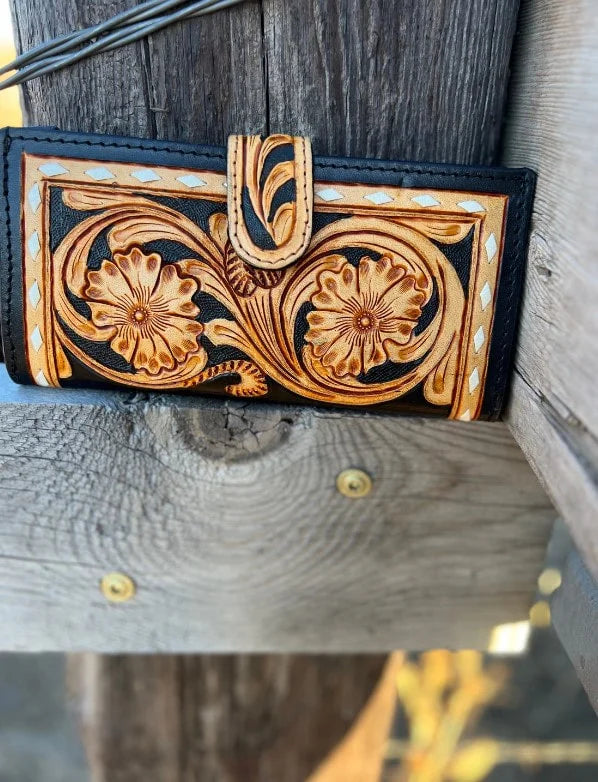 Cell phone holder crossbody