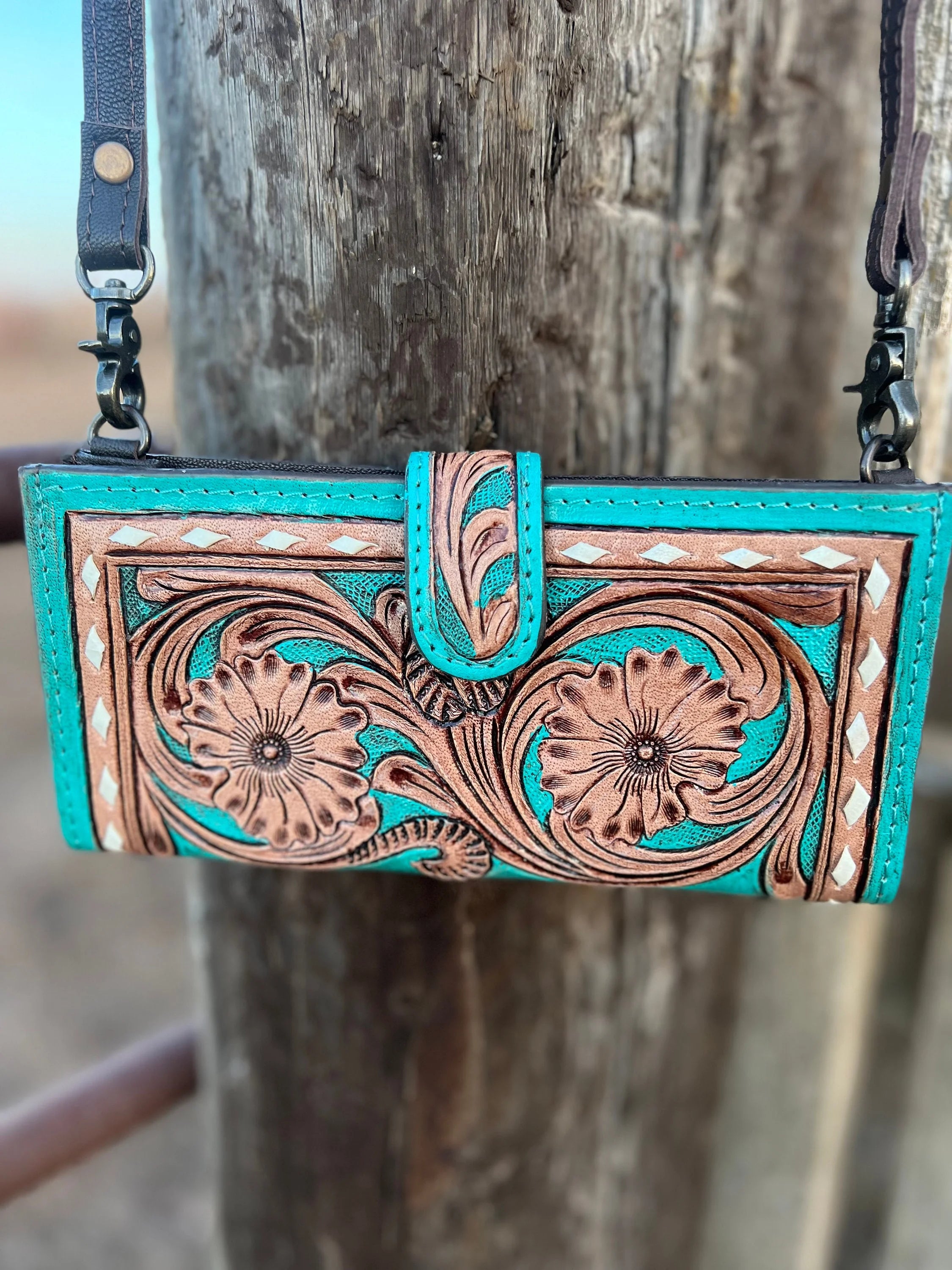 Cell phone holder crossbody
