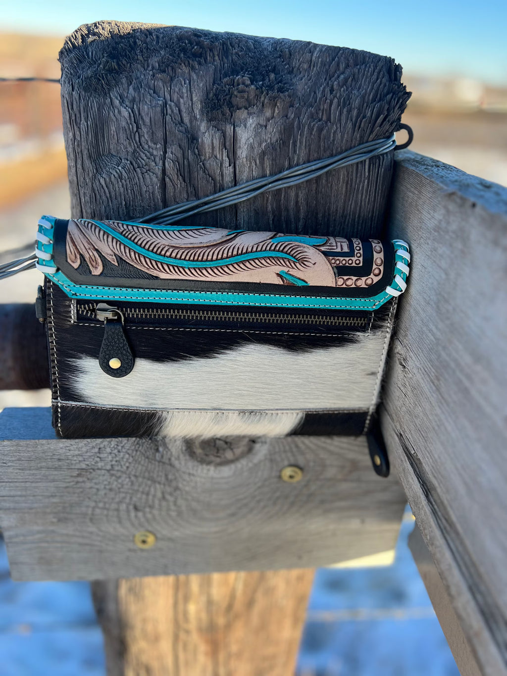 Crossbody wallet